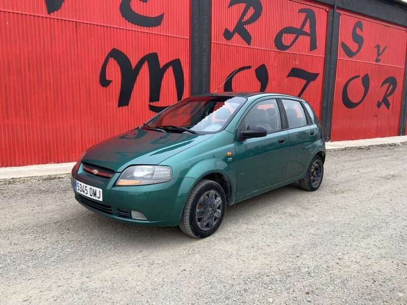 Verde Usado 2005 Chevrolet Kalos SE Utilitario | 2200 € (Precio justo) - Imagen 1/4