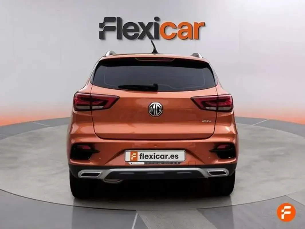 Usado MG ZS Comfort 106 CV (77 kW) 2023 Naranja SUV