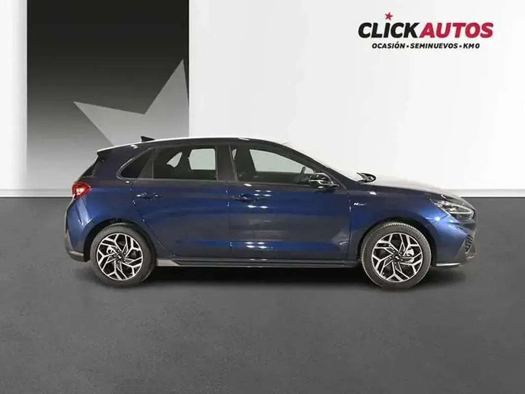 Usado Hyundai i30 N Line 97 CV (71 kW) 2025 Azul Utilitario