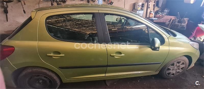 Usado Peugeot 207 75 CV (55 kW) 2007 Verde Berlina