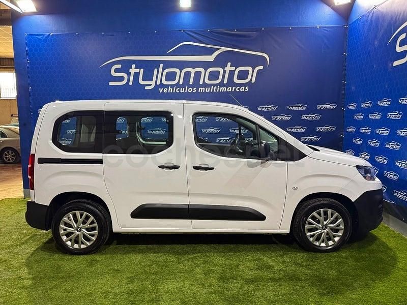 Usado Citroën Berlingo Live 102 CV (75 kW) 2020 Blanco Monovolumen