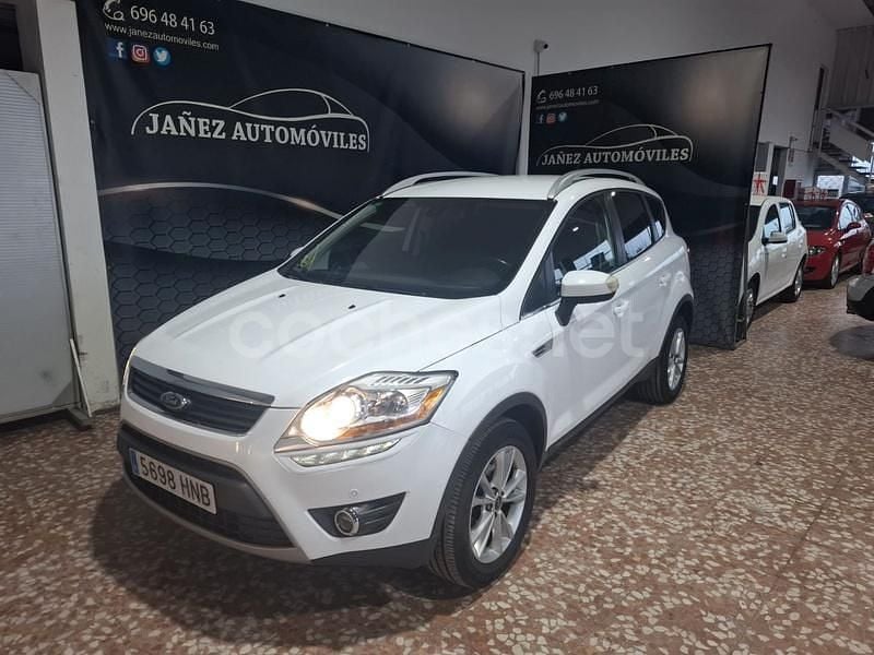 Blanco Usado 2012 Ford Kuga Titanium SUV | 7990 € (Precio justo) - Imagen 1/4