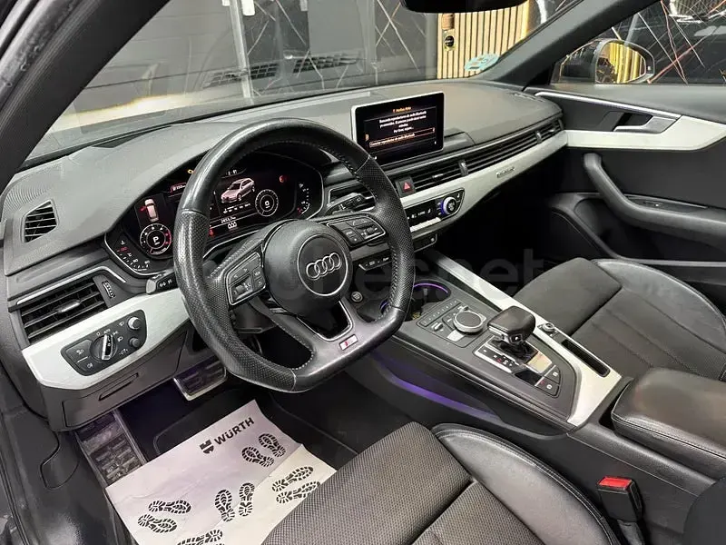 Usado Audi A4 S-Line 272 CV (200 kW) 2017 Gris / plata Familiar