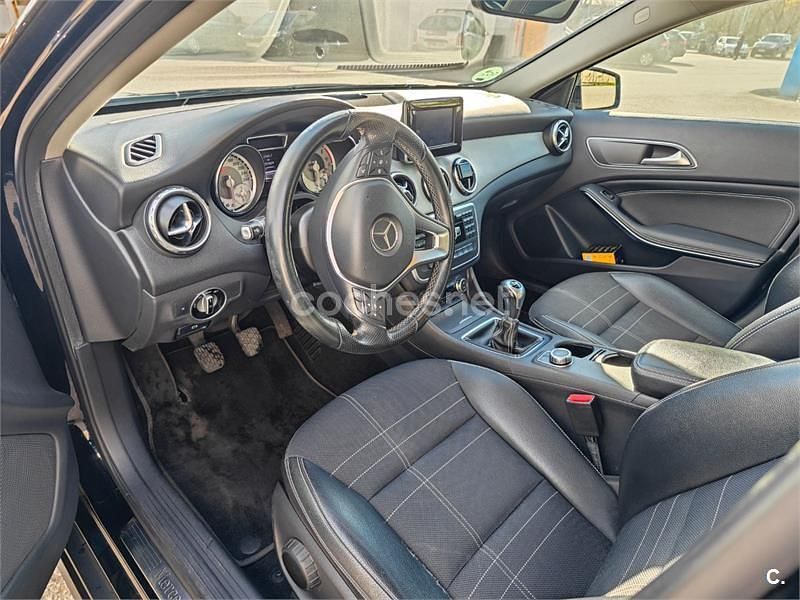 Usado Mercedes GLA200 Urban 136 CV (100 kW) 2014 Negro SUV