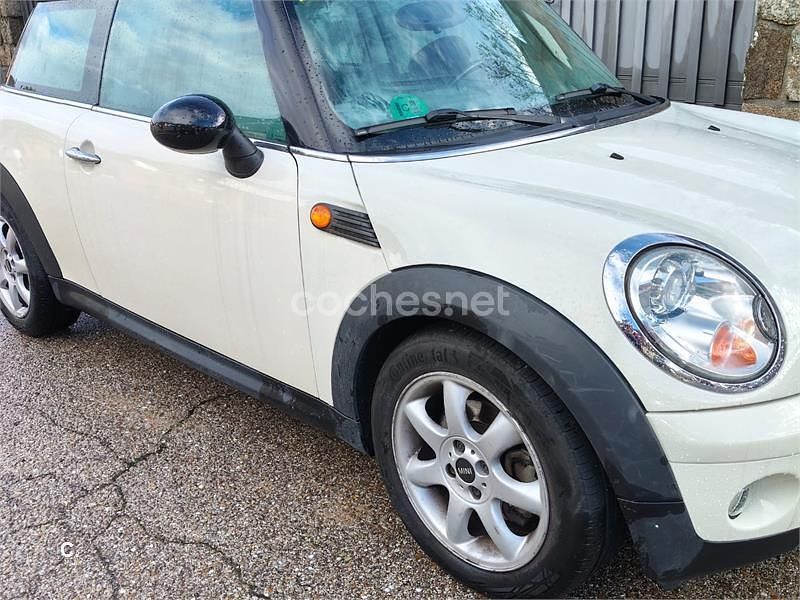 Usado Mini Cooper 120 CV (88 kW) 2008 Blanco Utilitario