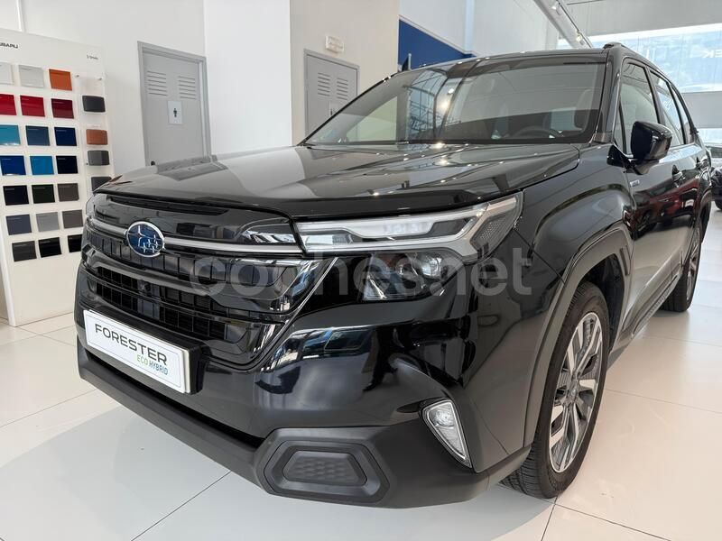 Negro Usado 2024 Subaru Forester SUV | 42.900 € - Imagen 1/4