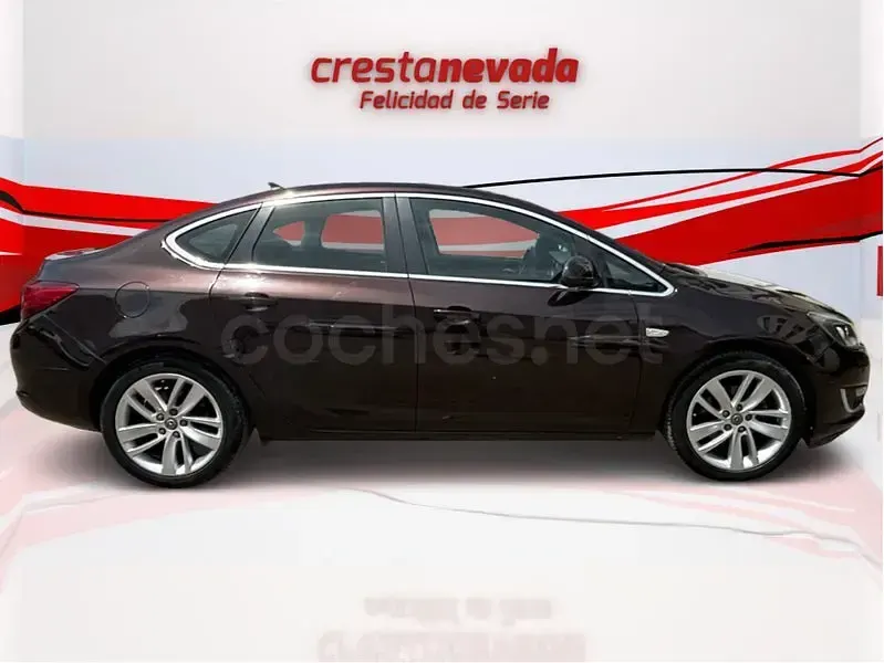 Usado Opel Astra Excellence 136 CV (100 kW) 2015 Marrón Berlina