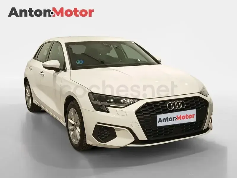 Usado Audi A3 110 CV (80 kW) 2021 Blanco Berlina