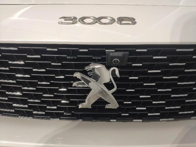 Usado Peugeot 3008 Allure 130 CV (95 kW) 2023 Blanco nacarado SUV