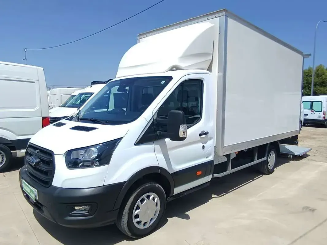 Usado Ford Transit Trend 131 CV (96 kW) 2023 Blanco Van