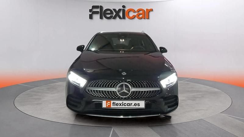 Usado Mercedes A180 136 CV (100 kW) 2021 Negro Utilitario