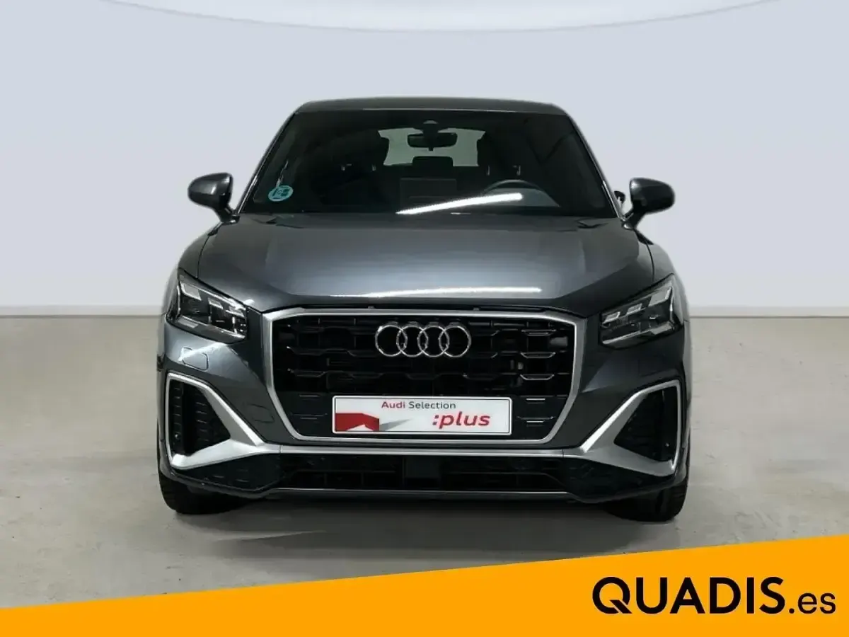 Usado Audi Q2 S-Line 150 CV (110 kW) 2025 Gris SUV