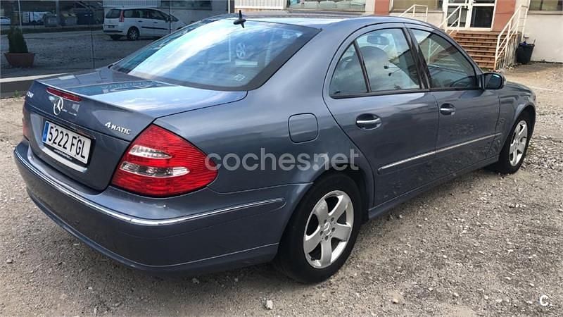 Gebraucht Mercedes E350 Avantgarde 272 PS (200 kW) 2006 Blau Limousine