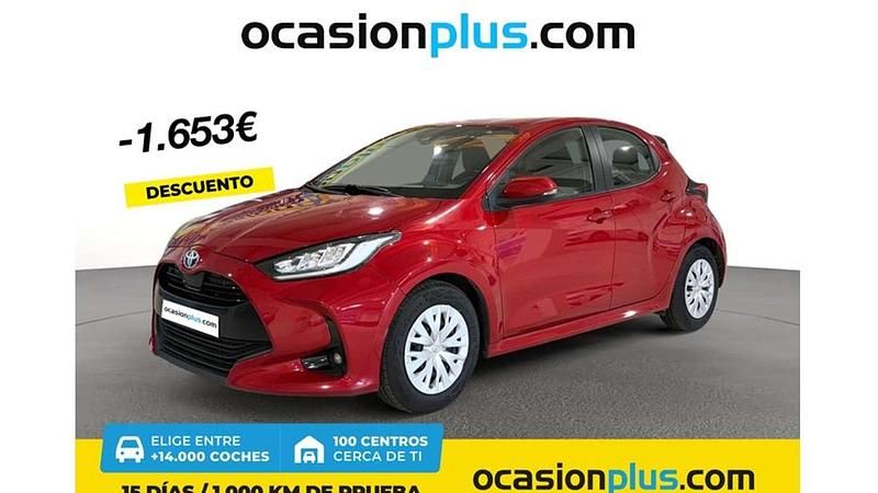 Gris Usado 2022 Toyota Yaris Hybrid Style Utilitario | 16.537 € (Super precio) - Imagen 1/4