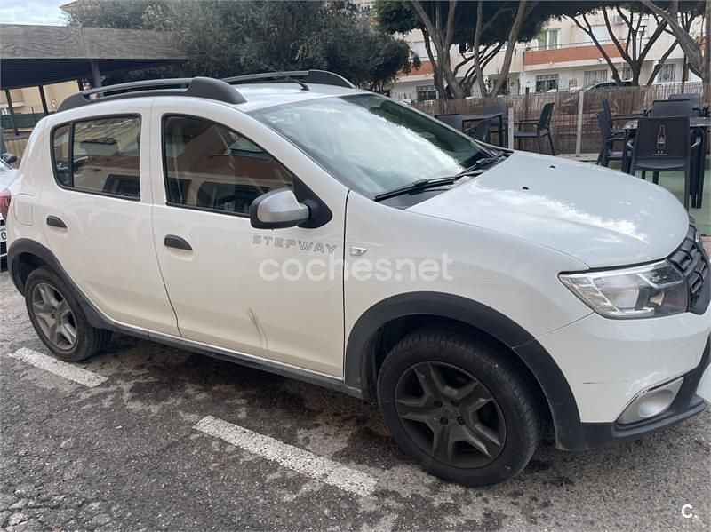Usado Dacia Sandero Essentiel 90 CV (66 kW) 2018 Blanco Berlina