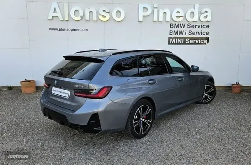 Usado BMW 330e M Sport 292 CV (214 kW) 2025 Gris Familiar