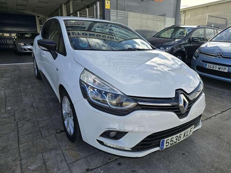 Usado Renault Clio IV Business 75 CV (55 kW) 2018 Blanco Utilitario