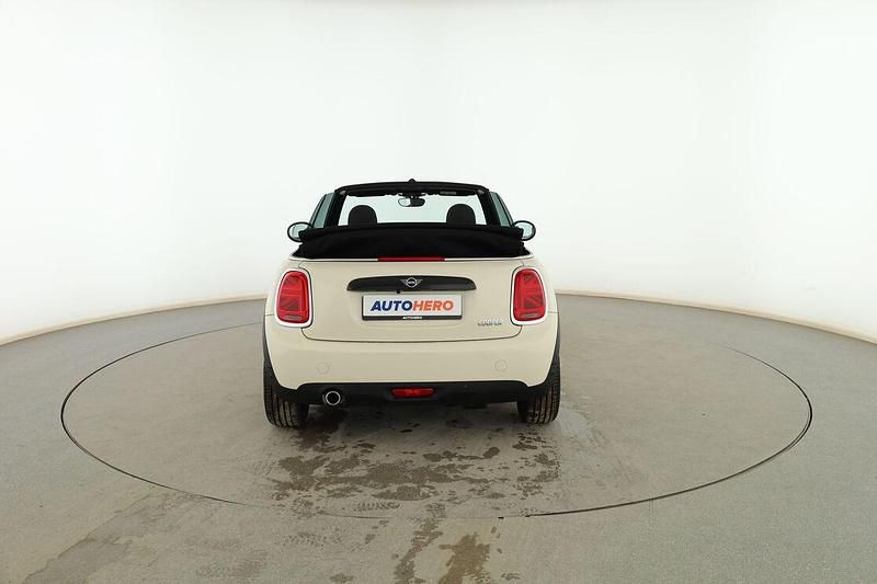 Usado Mini Cooper Cabriolet 135 CV (99 kW) 2021 Blanco Descapotable