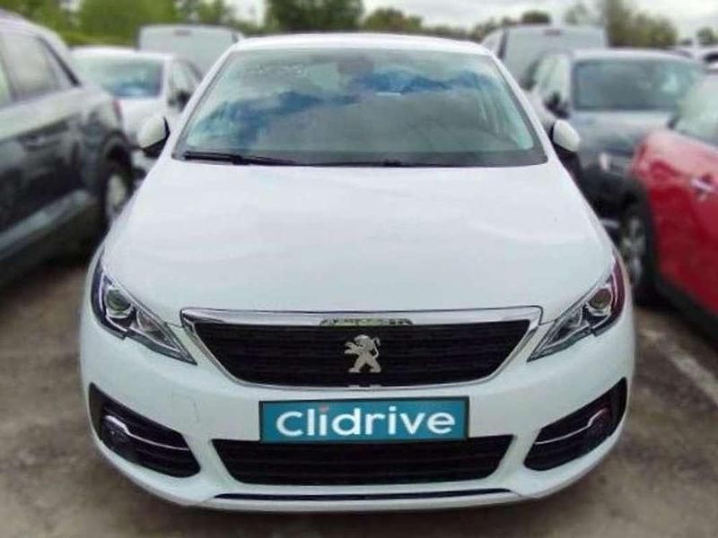 Usado Peugeot 308 SW Active 131 CV (96 kW) 2021 Blanco Familiar