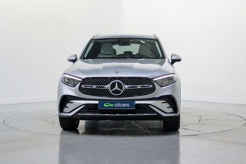 Plateado Usado 2024 Mercedes GLC200 SUV | 56.190 € - Imagen 1/4