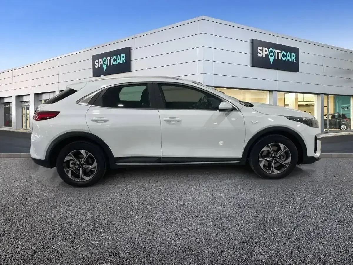 Usado Kia XCeed 101 CV (74 kW) 2024 Blanco SUV
