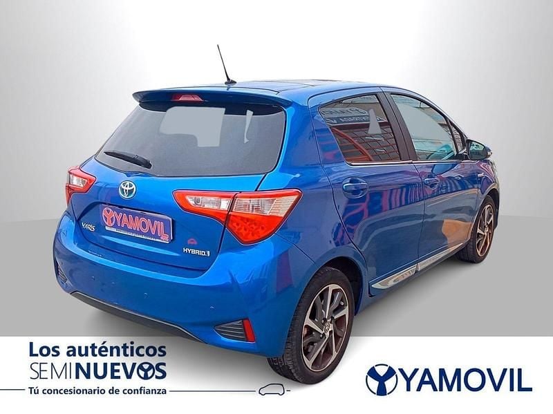 Usado Toyota Yaris Hybrid Advance 100 CV (73 kW) 2018 Azul Berlina