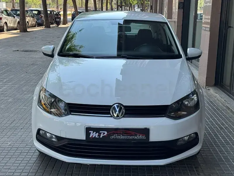 Usado VW Polo Advance 75 CV (55 kW) 2015 Blanco Berlina