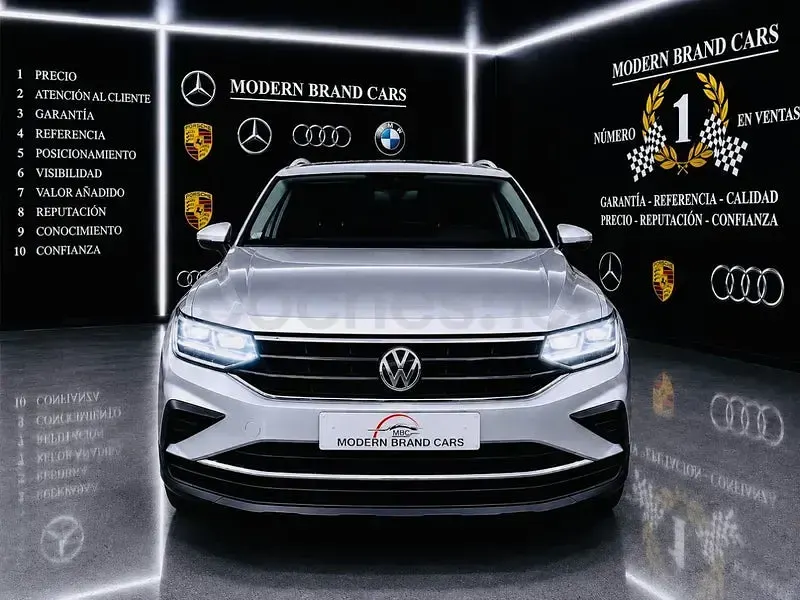 Usado VW Tiguan Life 150 CV (110 kW) 2022 Gris / plata SUV