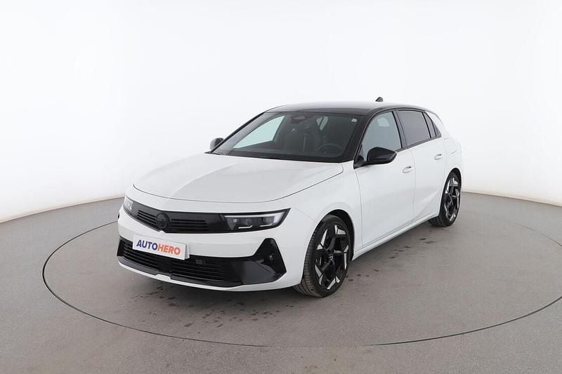 Blanco Usado 2023 Opel Astra GSe Utilitario | 23.799 € (Precio justo) - Imagen 1/3
