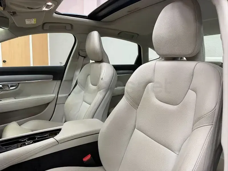 Usado Volvo S90 Inscription 190 CV (139 kW) 2018 Azul Berlina
