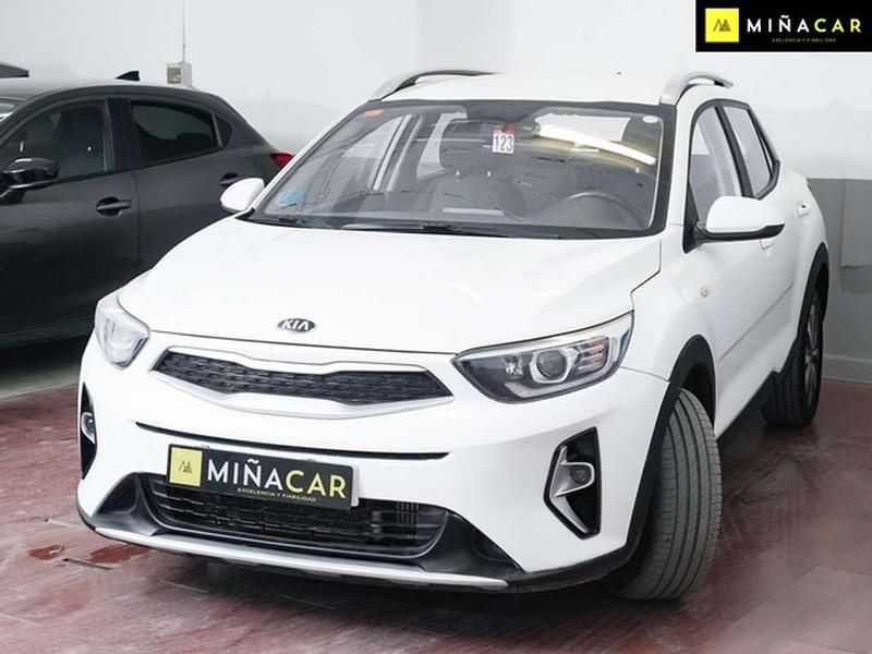 Usado Kia Stonic 101 CV (74 kW) 2021 Blanco SUV