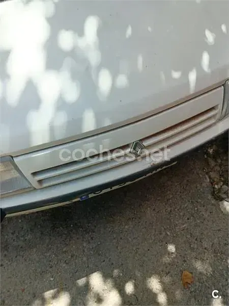 Usado Renault Espace 88 CV (64 kW) 1990 Blanco Monovolumen