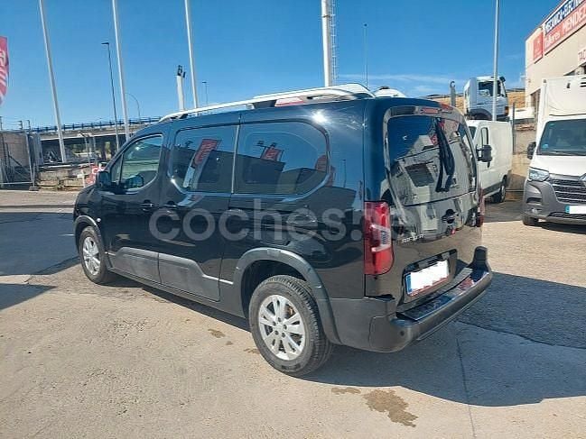 Usado Peugeot Rifter Active 130 CV (95 kW) 2020 Negro Monovolumen