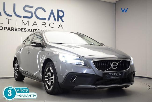 Gris / plata Usado 2018 Volvo V40 CC Familiar | 16.900 € (Un poco caro) - Imagen 1/4