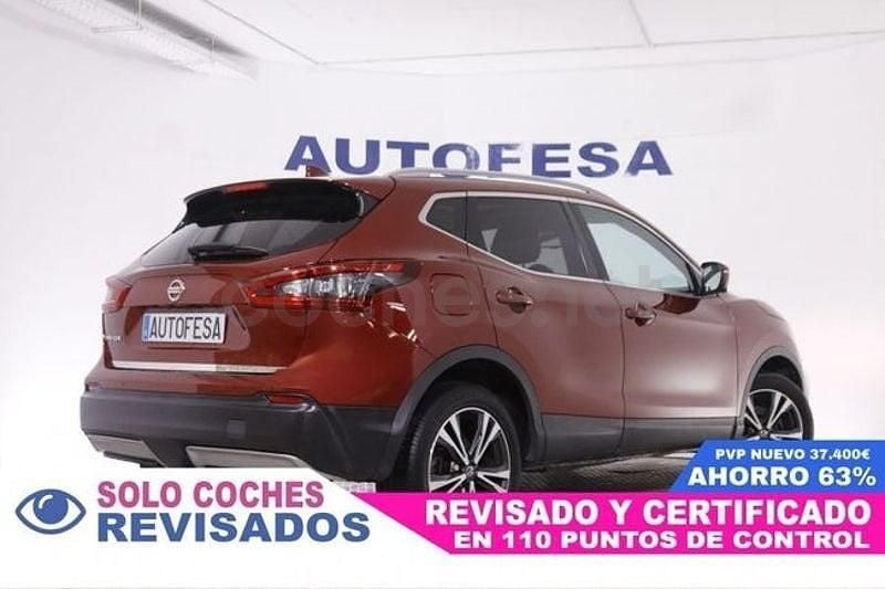 Usado Nissan Qashqai N-Connecta 110 CV (80 kW) 2017 Granate SUV