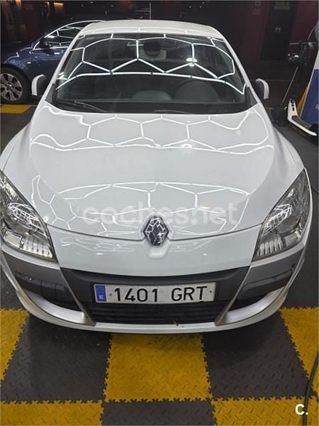 Blanco Usado 2009 Renault Mégane Dynamique Berlina | 5250 € (Precio justo) - Imagen 1/4