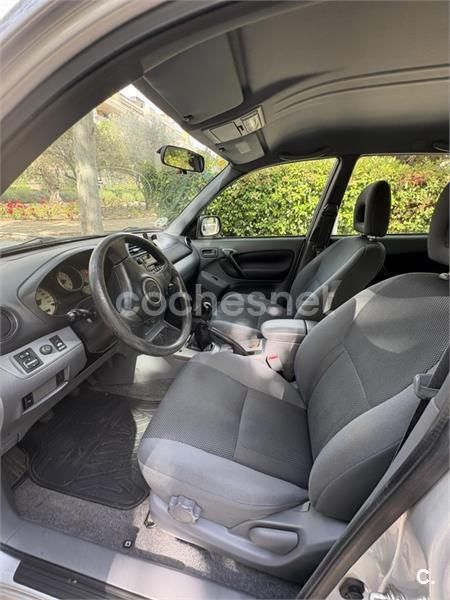 Gris / plata Usado 2002 Toyota RAV4 Luna SUV | 7500 € (Caro) - Imagen 1/4