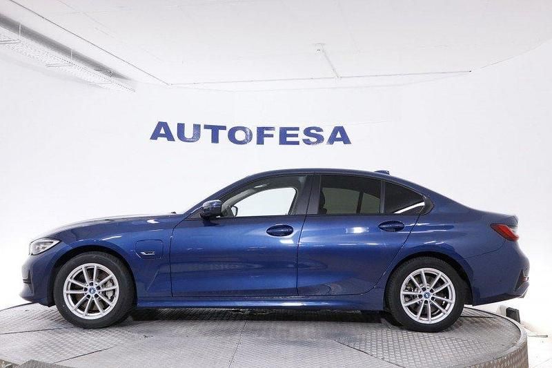 Usado BMW 330e 292 CV (214 kW) 2021 Azul Berlina
