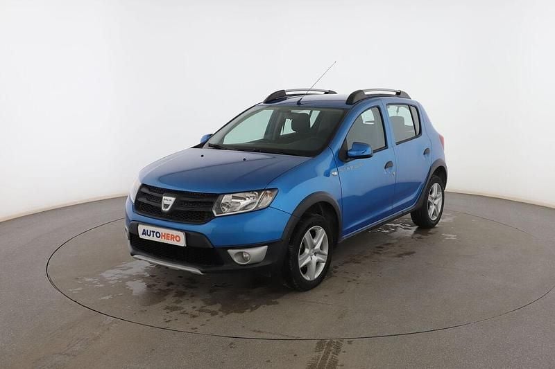 Azul Usado 2014 Dacia Sandero Stepway Utilitario | 9299 € (Precio justo) - Imagen 1/3