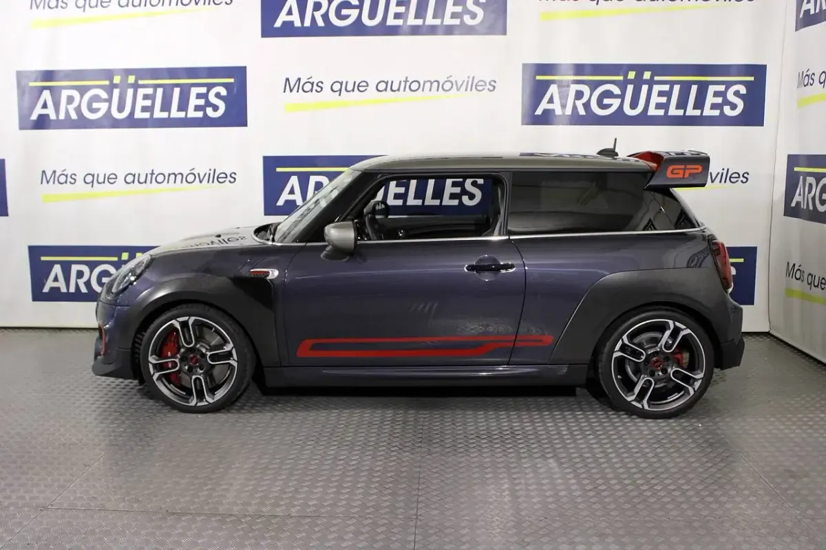 Usado Mini John Cooper Works 306 CV (225 kW) 2020 Gris metalizado Utilitario