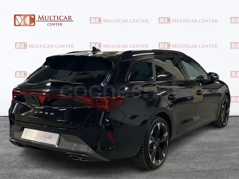 Usado Cupra Leon 150 CV (110 kW) 2025 Negro Familiar