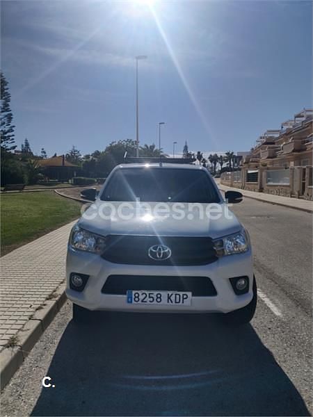 Usado Toyota HiLux 150 CV (110 kW) 2017 Blanco Recogida