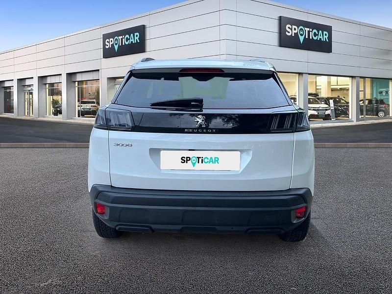 Usado Peugeot 3008 Active 130 CV (95 kW) 2021 Blanco SUV