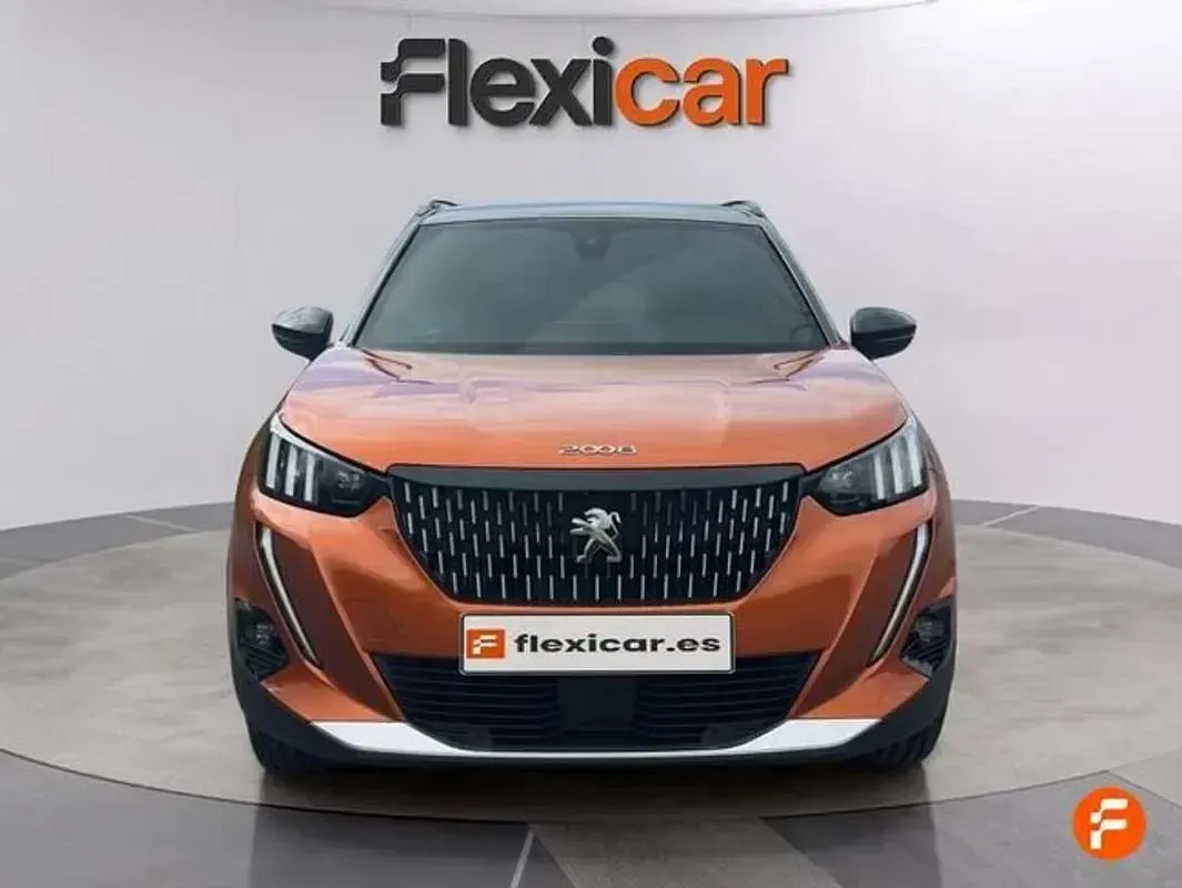 Usado Peugeot 2008 GTi 131 CV (96 kW) 2021 Naranja SUV