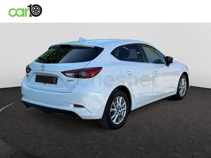 Usado Mazda 3 Style 120 CV (88 kW) 2017 Blanco Berlina