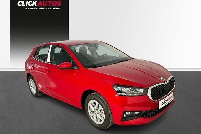 Usado Skoda Fabia Ambition 110 CV (80 kW) 2024 Negro Utilitario