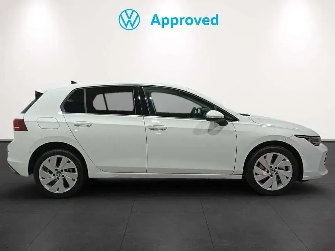 Usado VW Golf VIII Match 204 CV (150 kW) 2025 Blanco Berlina