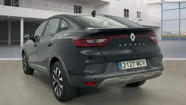 Usado Renault Arkana Equilibre 145 CV (106 kW) 2022 Negro SUV