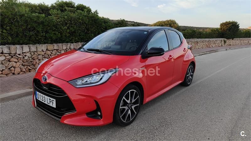 Rojo Usado 2021 Toyota Yaris Hybrid Edition Berlina | 20.300 € (Precio justo) - Imagen 1/4