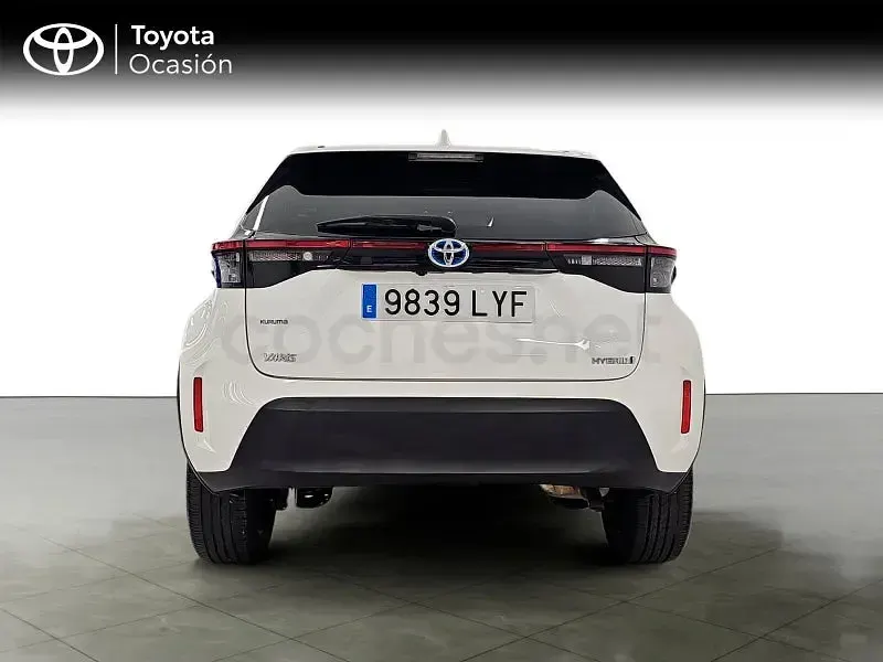 Usado Toyota Yaris Cross Active 116 CV (85 kW) 2022 Blanco SUV